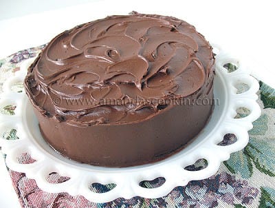 Bolo de chocolate à moda antiga de Nigella