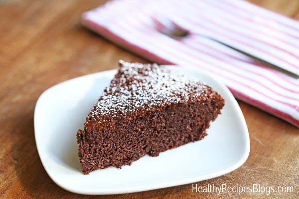 Pastel de chocolate con harina de almendras