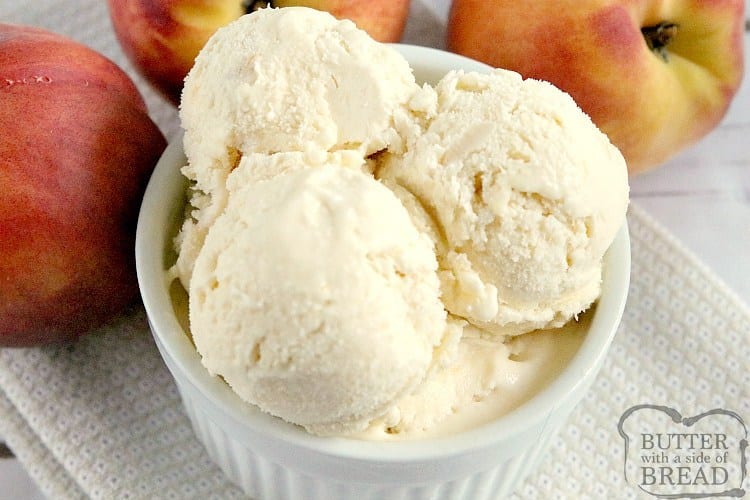 PEACH ICE CREAM - Mantequilla con un lado de pan