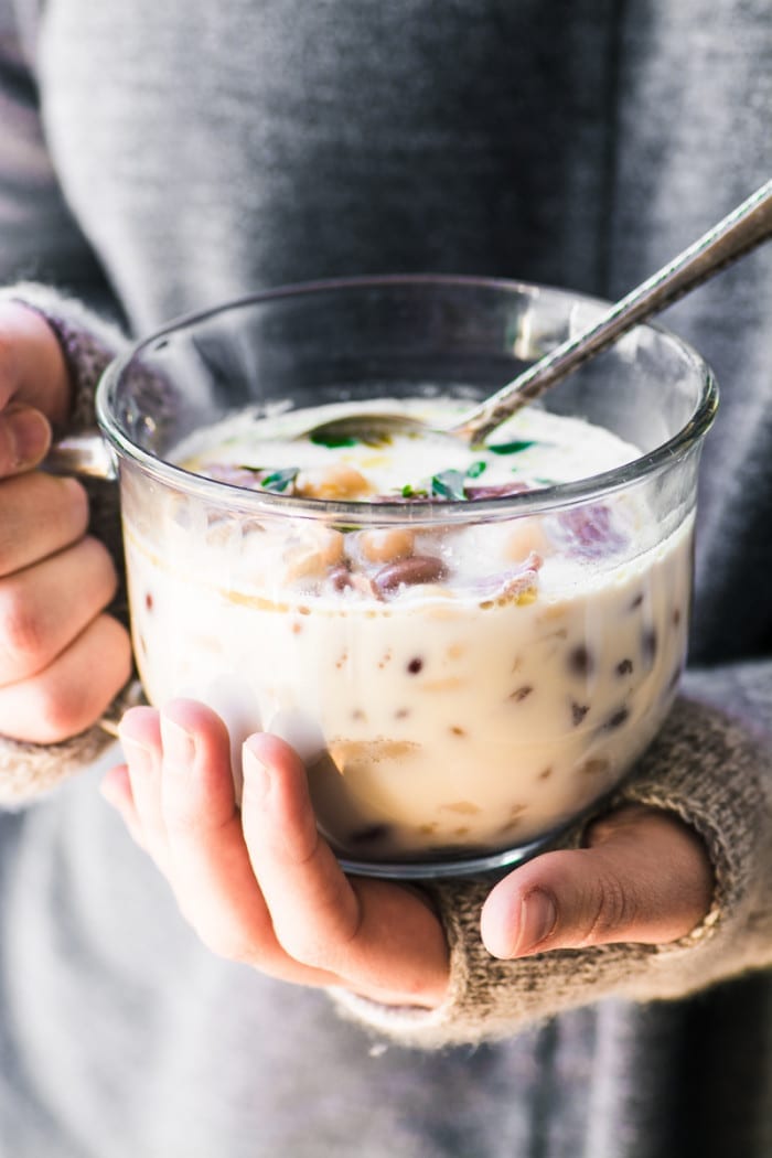 ¡La SOPA CREMOSA DE JAMÓN Y Frijoles es cálida y reconfortante en un día frío! ~ theviewfromgreatisland.com
