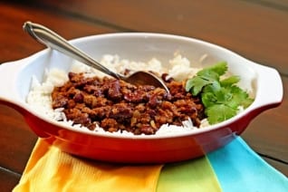 Curry de frijoles rojos con cordero (Rajmah Chawal)