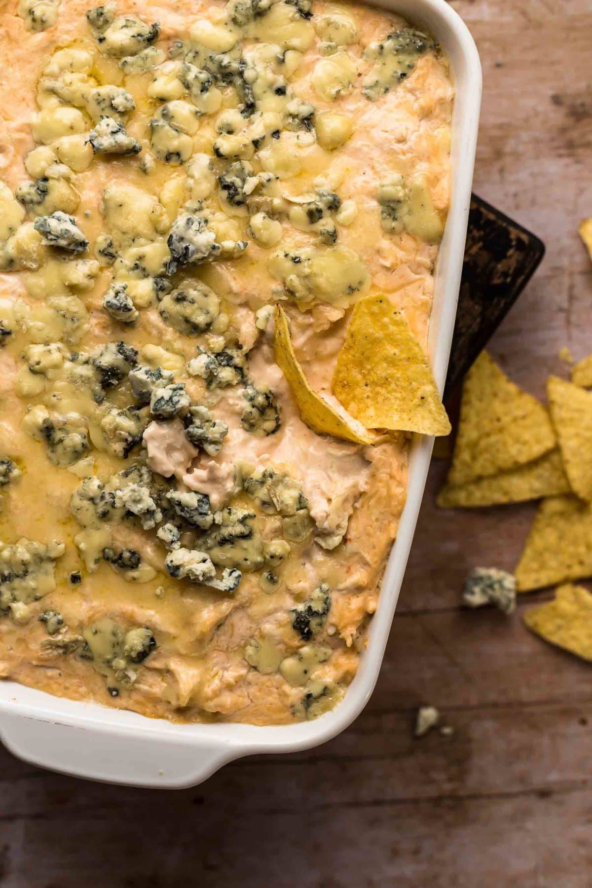 salsa de pollo al b&uacute;falo con queso azul