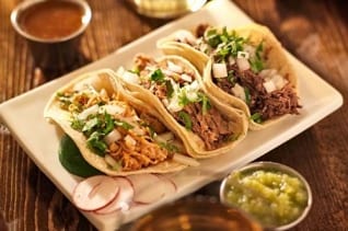 Celebrando el Cinco de Mayo en América