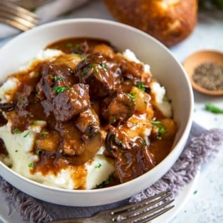 Cómo hacer bistec Bourguignon