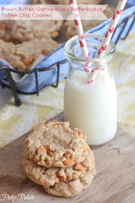 Galletas de mantequilla de avena y caramelo de mantequilla marr&oacute;n por