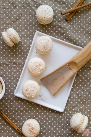 Couture Cinnamon: Snickerdoodle Macarons