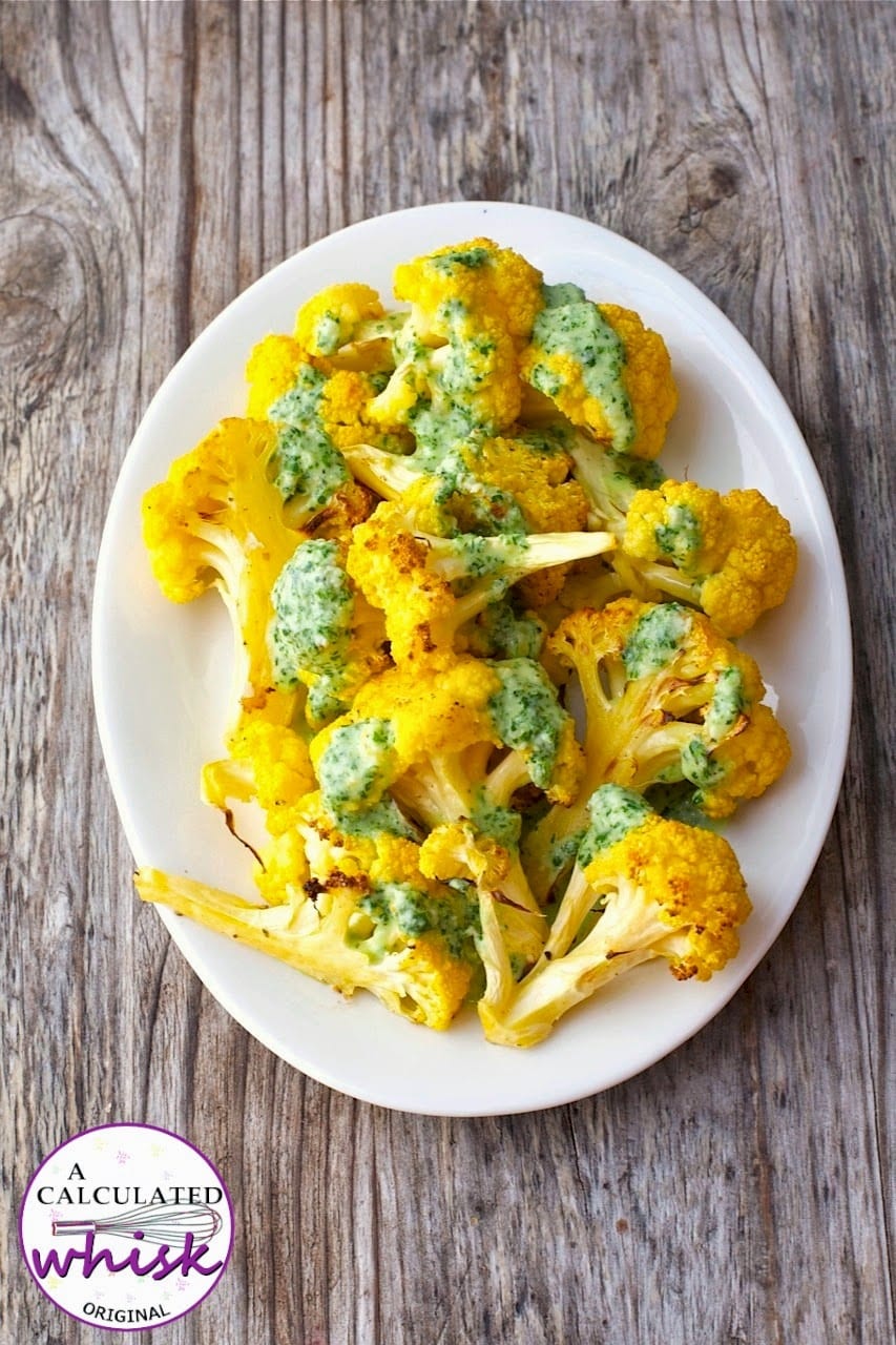 Coliflor Asada Con Pesto De Cilantro Cremoso