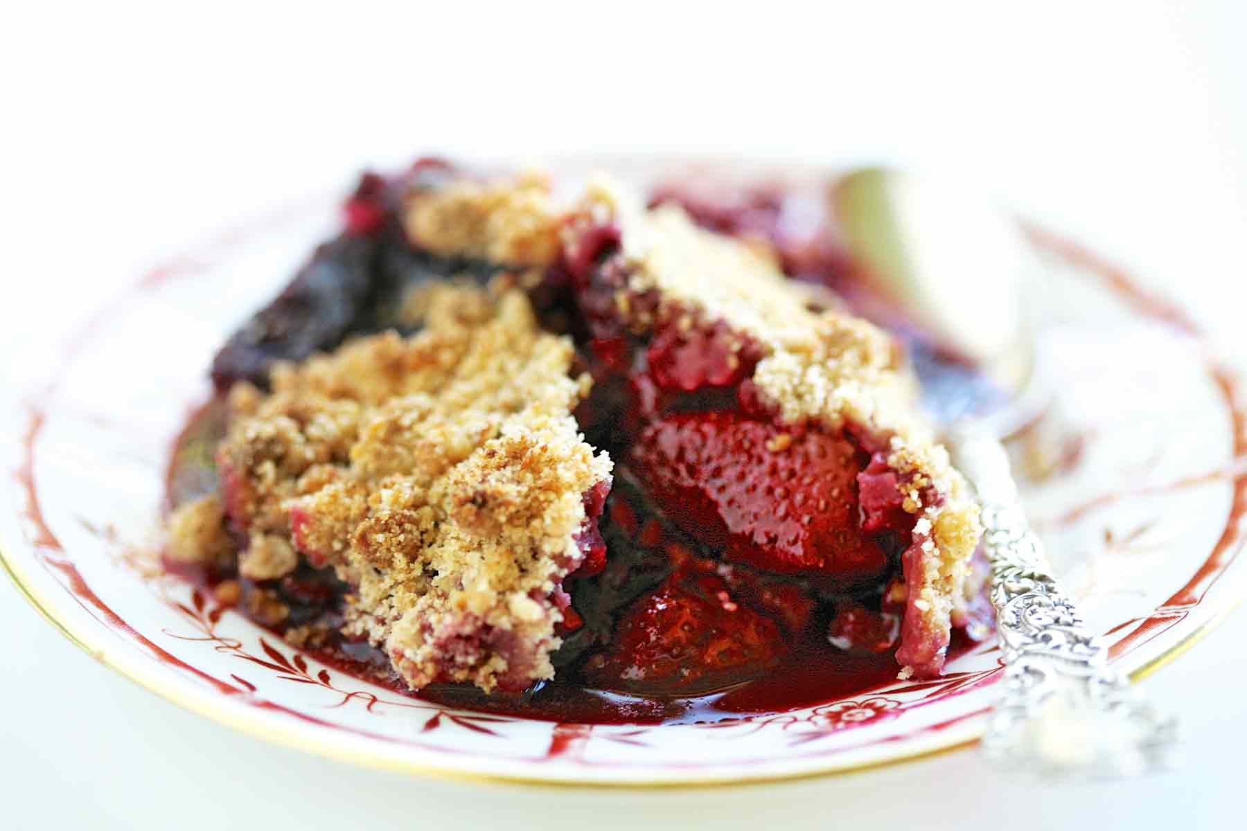 Berry Almond Crumble