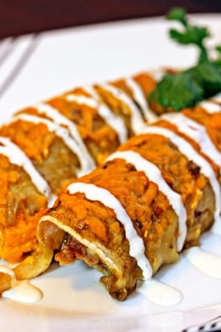Enchiladas De Cerdo Verde Con Hominy