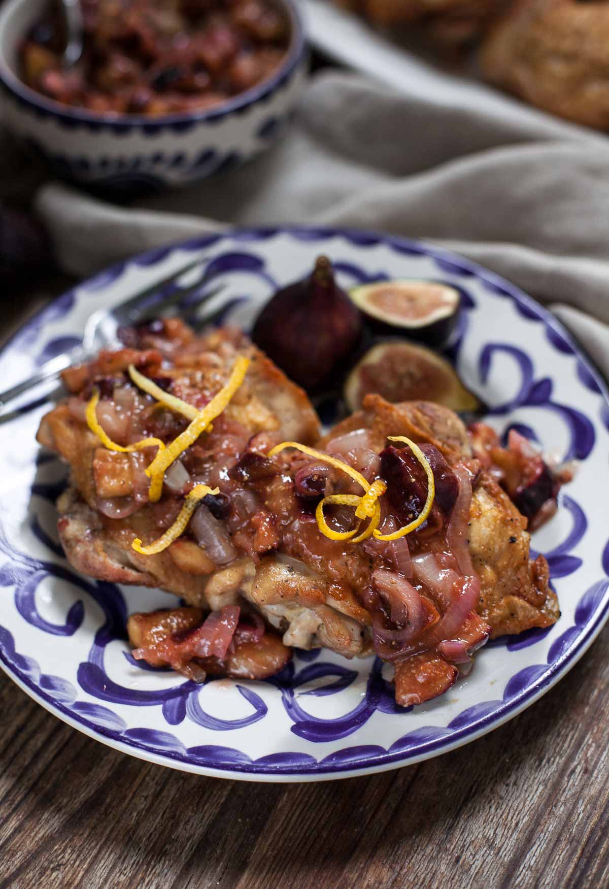 Pollo Crujiente Con Compota De Higo Y Chalota