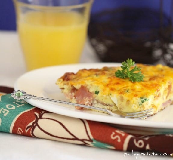 Frittata De Jamón Y Cheddar Con Pimientos Y Perejil