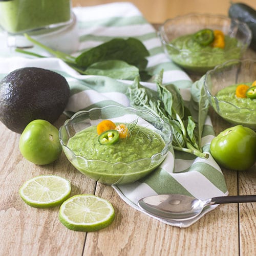 Sopa de gazpacho verde - alimenta tu alma también