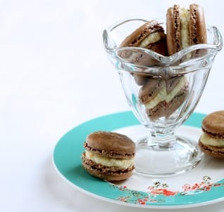 Macarons De Chocolate Con Crema De Naranja {gluten free}
