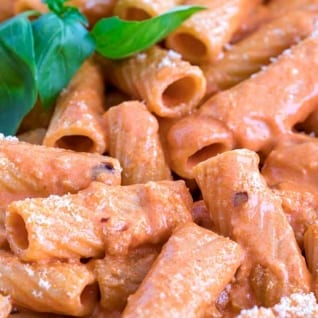 Pasta con salsa de vodka