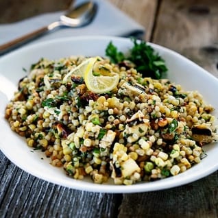 Maíz y Fregola con Halloumi a la Parrilla