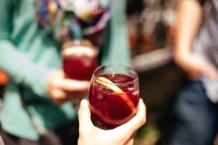 Qué beber en Sevilla: 7 bebidas típicas que debes proba