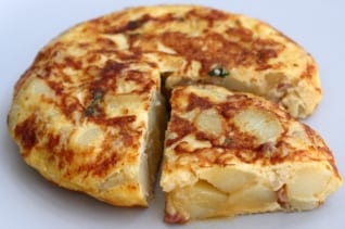 Tortilla Española Con Receta De Jamón Y Guisantes (Tortilla De Guisantes Con Jamón)