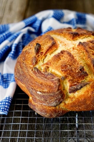 Pan de masa fermentada redondo estilo francés