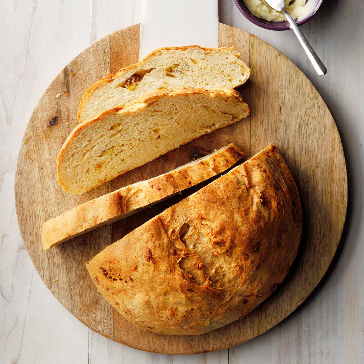 Receta de pan de papa asado y gouda