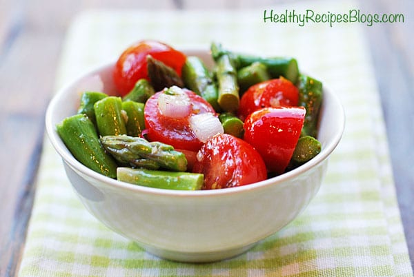 Ensalada De Tomate Esp&aacute;rragos