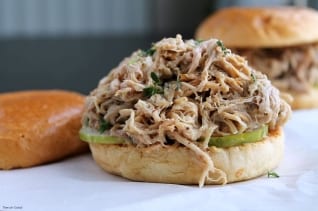 Sándwiches De Cerdo Tirados De Tomillo Y Mostaza