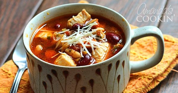 Sopa De Pollo Y Frijoles