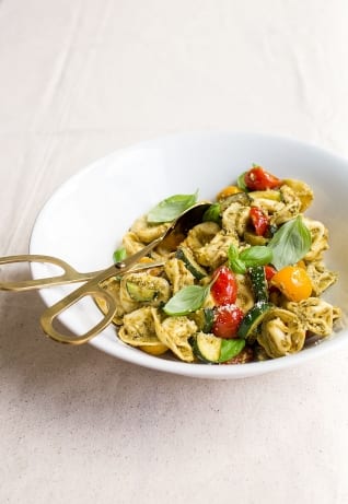Ensalada De Pasta Pesto Tortellini