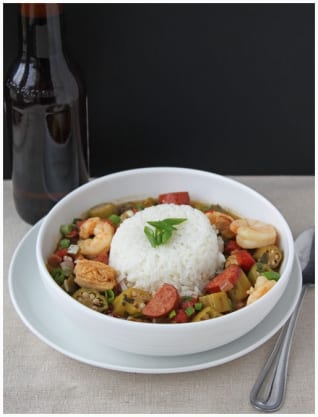 Cena para dos: una olla pequeña de gumbo