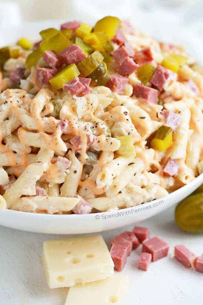 Salada de Macarrão Reuben