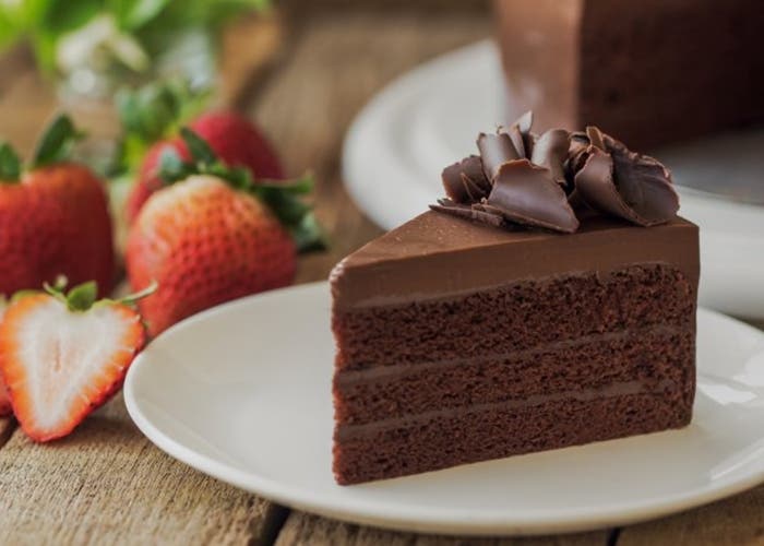 Chokladkaka recept med chokladglasyr