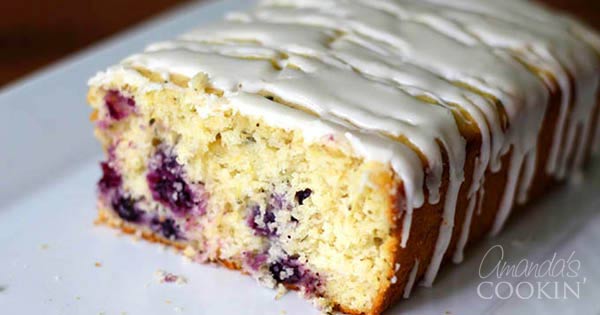 Citroncucchinibröd med blåbär