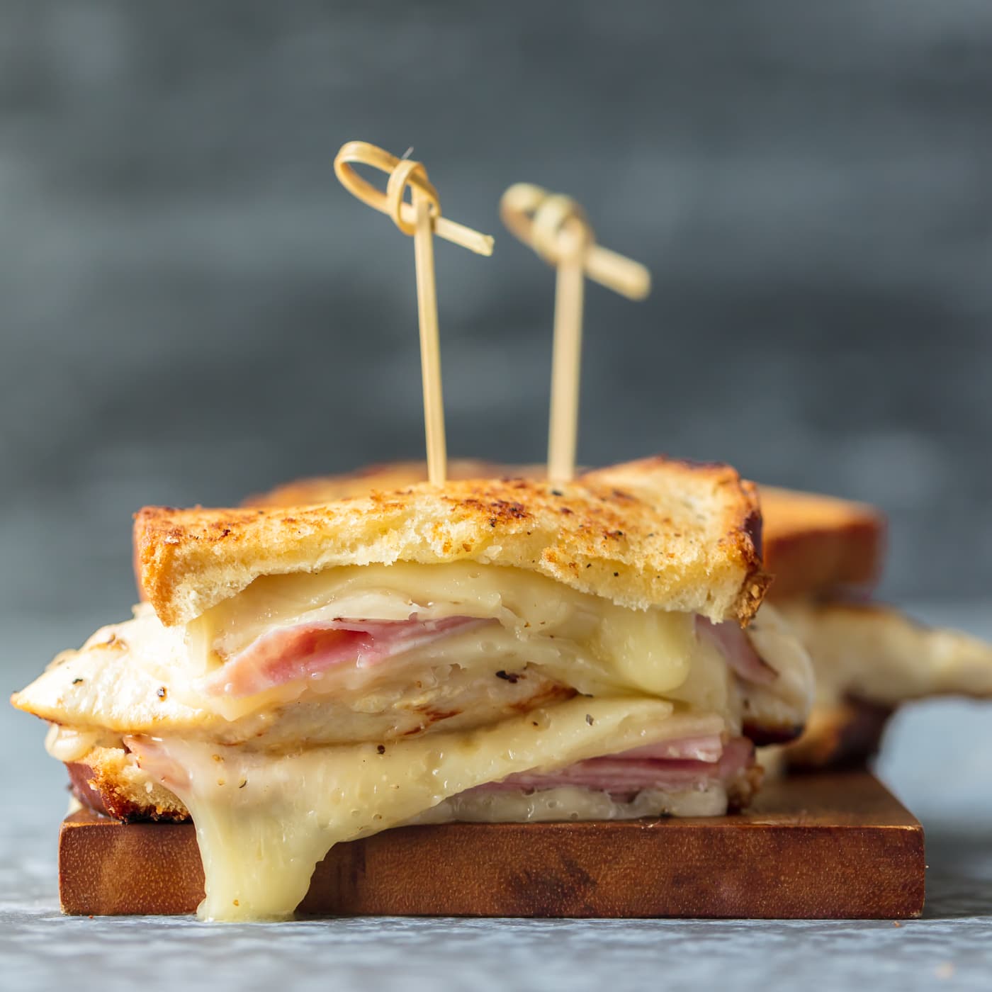 Grillad Cordon Bleu kycklingmacka