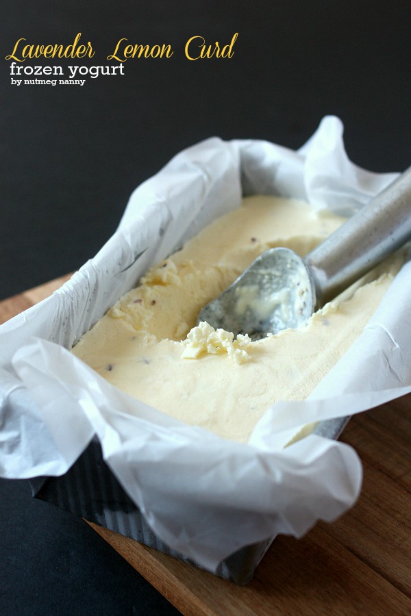 Lavendel citronfryst yoghurt