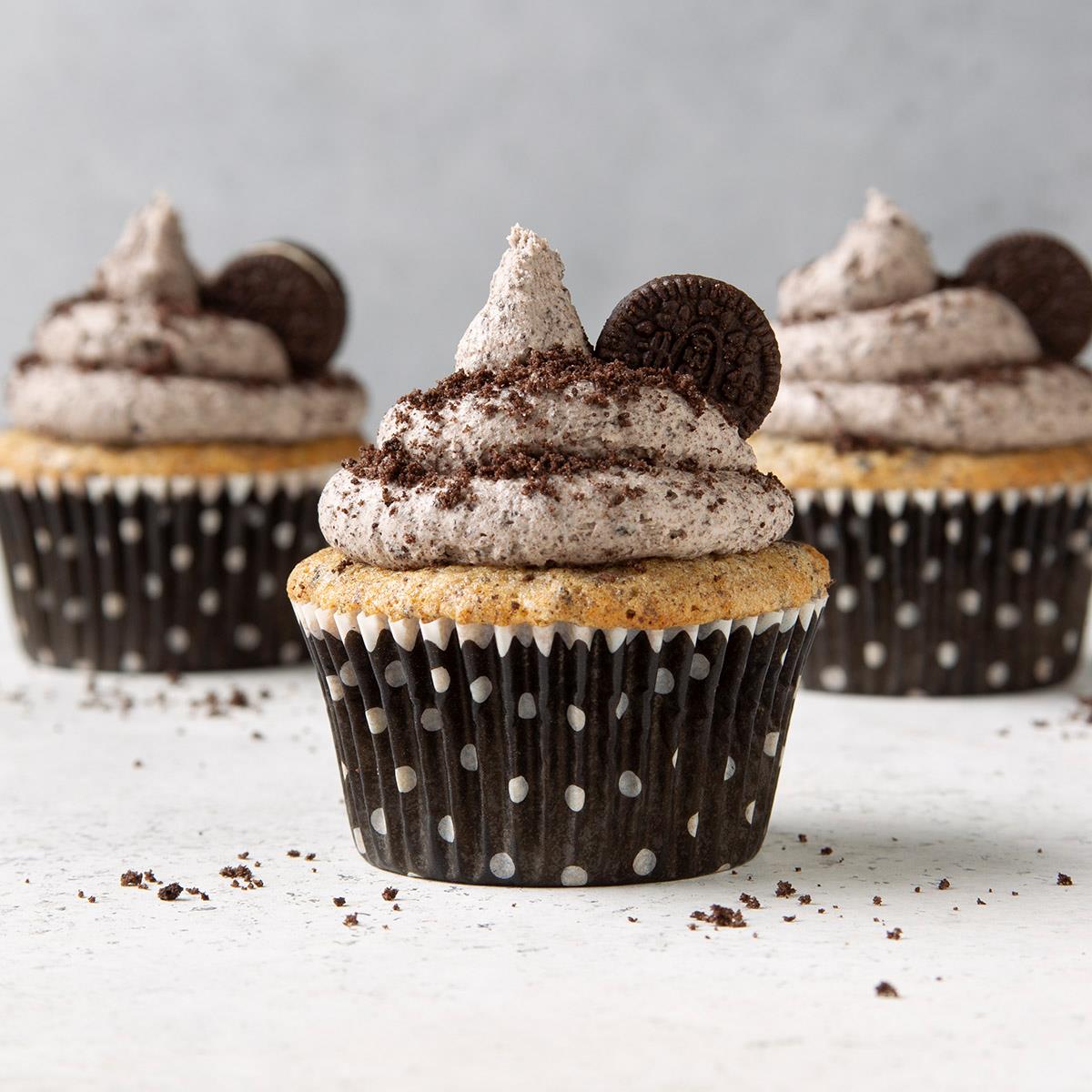 Oreo cupcakes med kakrecept och gräddeis