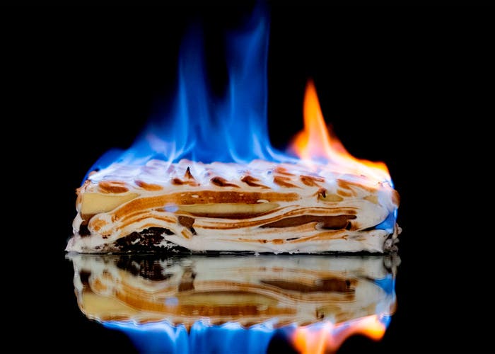 Upptäck skillnaden mellan flambéing och flambéing