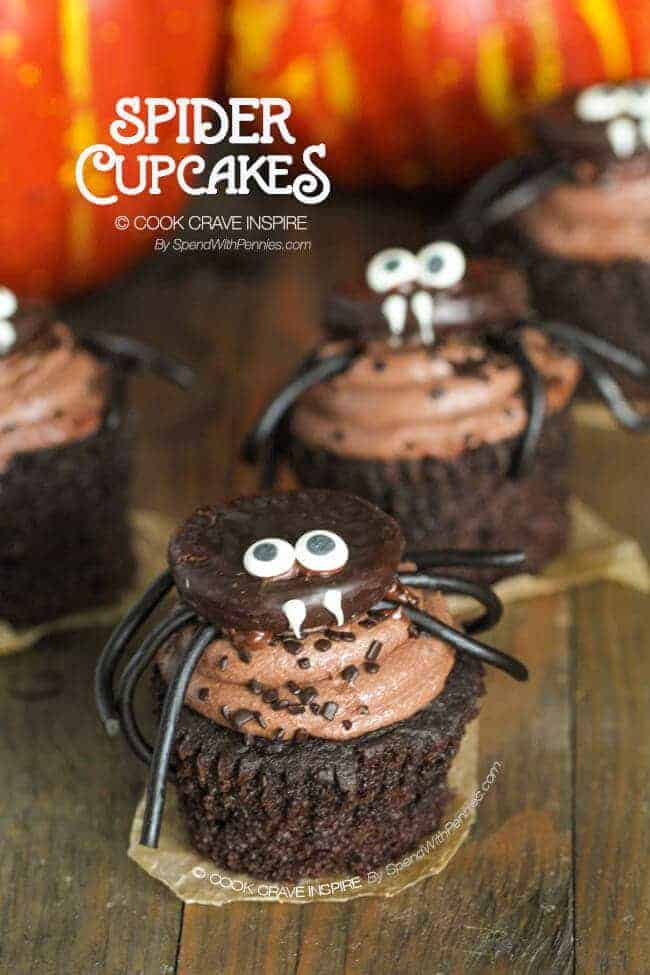 Cupcakes with a peppermint pattie spider and with pumpkins