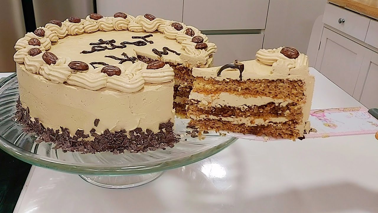 Tarta de nuez y moca